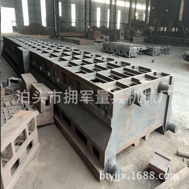 2．代工厂的核心制造商是做什么的？